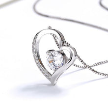 Cargar imagen en el visor de la galería, Collar Corazón Eterno